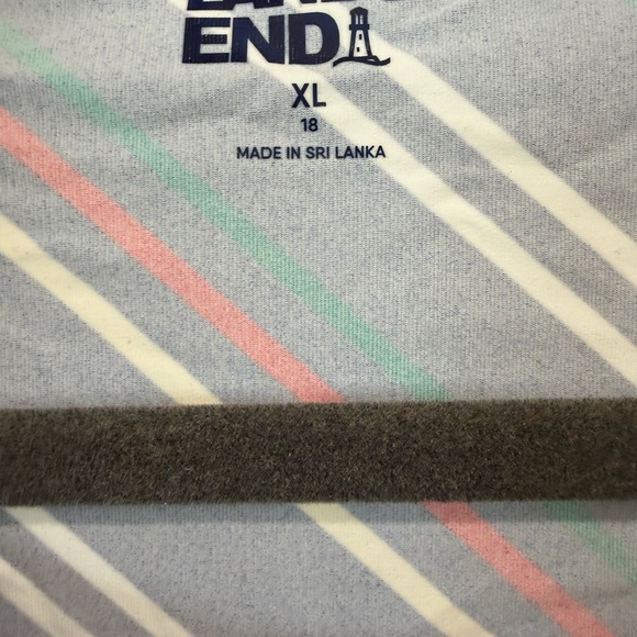 TWO (2) Womens Rash Guards - Picture 5 of 7